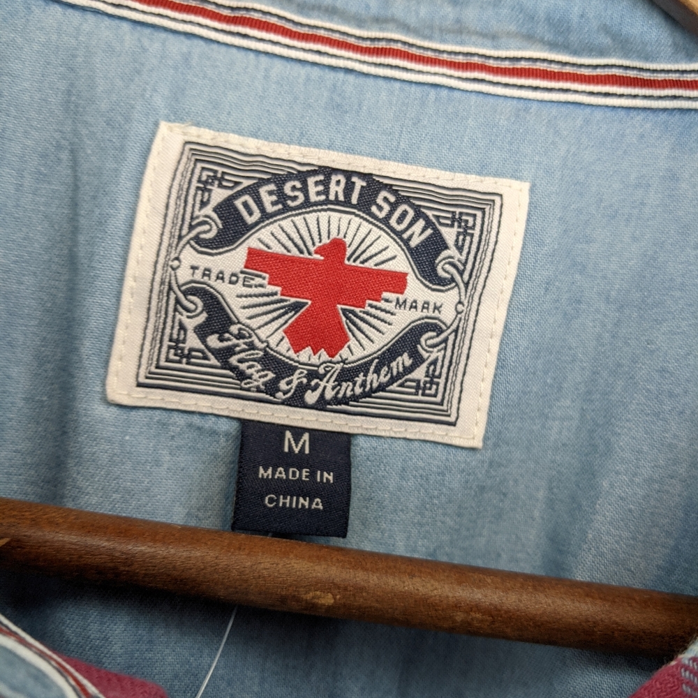 NWT Desert Son Flags & Anthem Dierks Bentley Short Sleeve Button Up Mens Medium - Picture 6 of 13